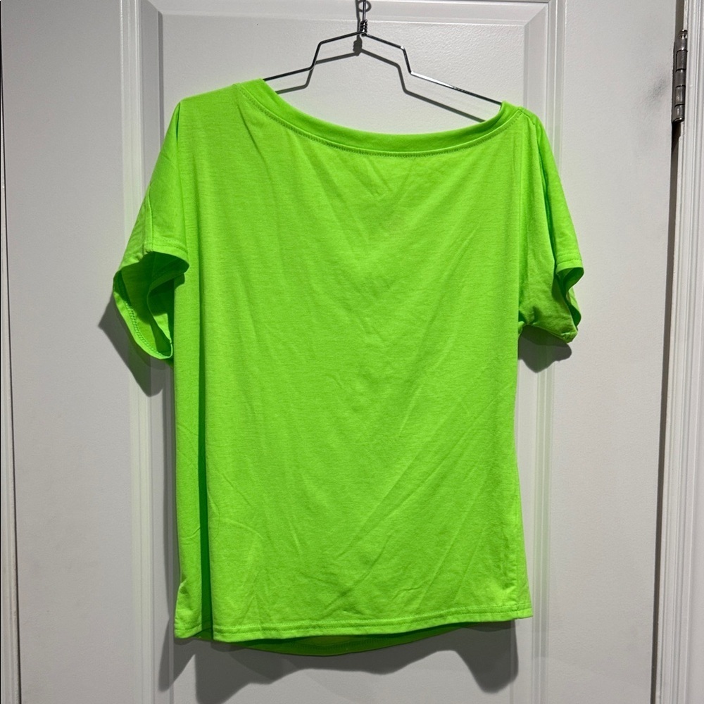 SHEIN. Neon Green Women's Top. Size small. NWOT.
